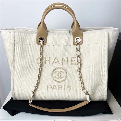 chanel deauville tote